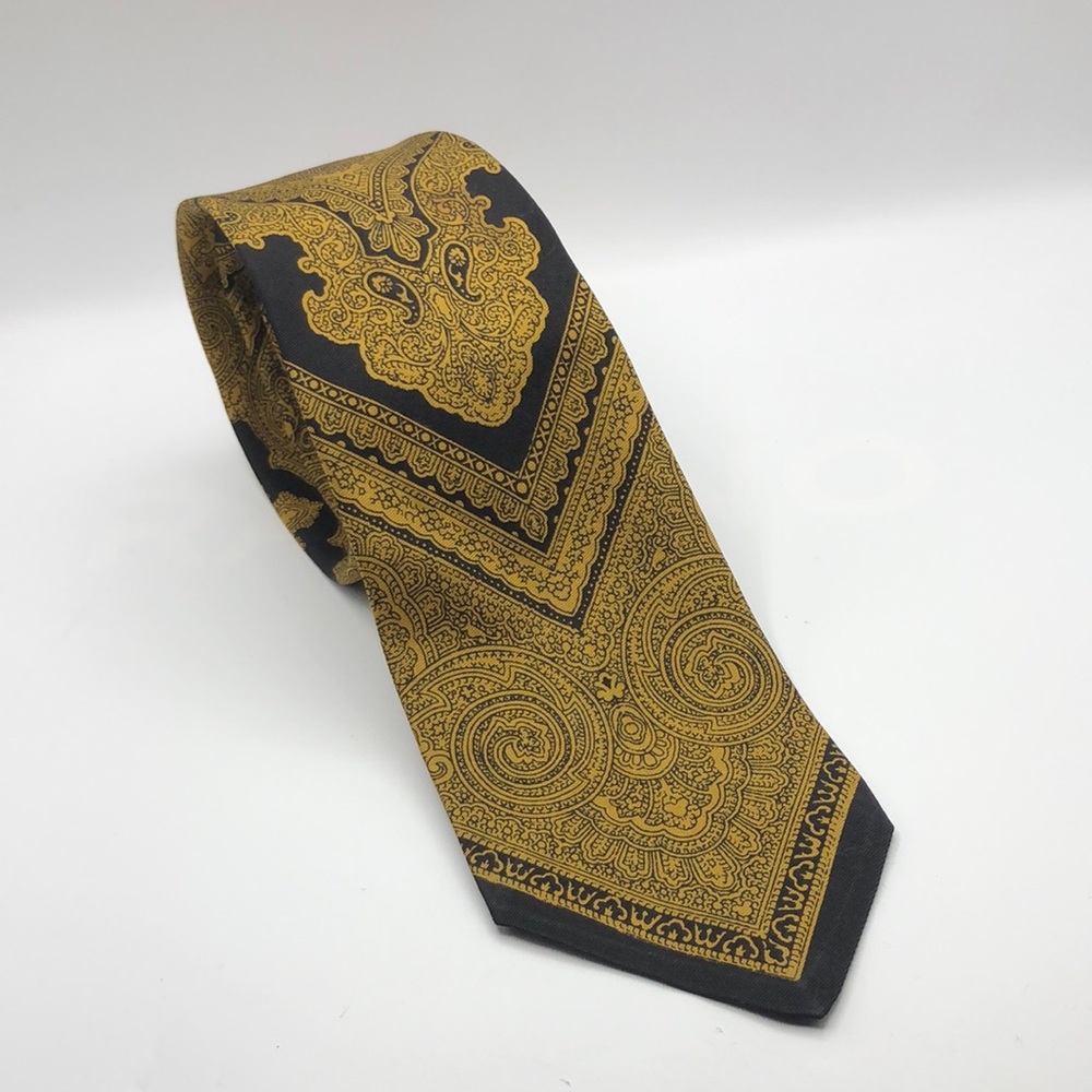 Gold and Black Paisley Foulard Fabric from Italy Silk Slim Tie. 60’s